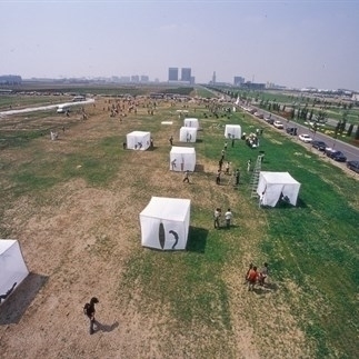 Exhibition View of Lü (Lyu) Shengzhong's Work. Courtesy of Feng Boyi.