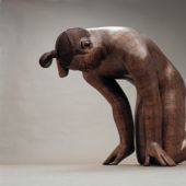 故國·頌6（側(cè)）,90×45×58cm，銅板、銅線、樹脂，2006年