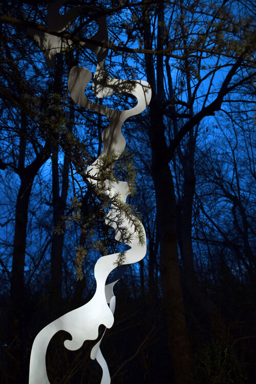 Wendy Letven, Winding River, 2020. Site-specific installation, painted aluminum, dimension variable ?Wendy Letven, courtesy Fou Gallery.jpg