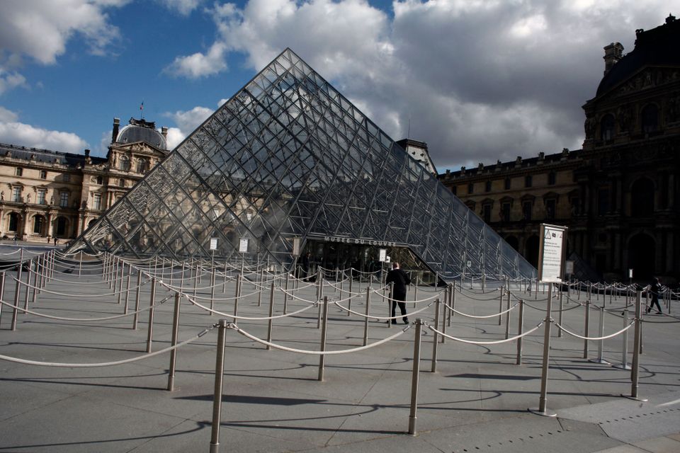 The world's most visited museum, the Musée du Louvr.jpg