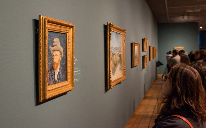 Inside the Van Gogh Museum in Amsterdam (Tomasz Baranowski?Flickr).jpg