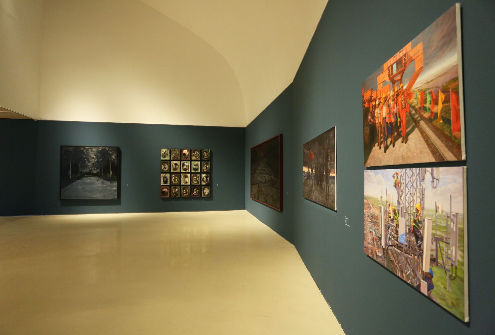 19 Exhibition View.jpg