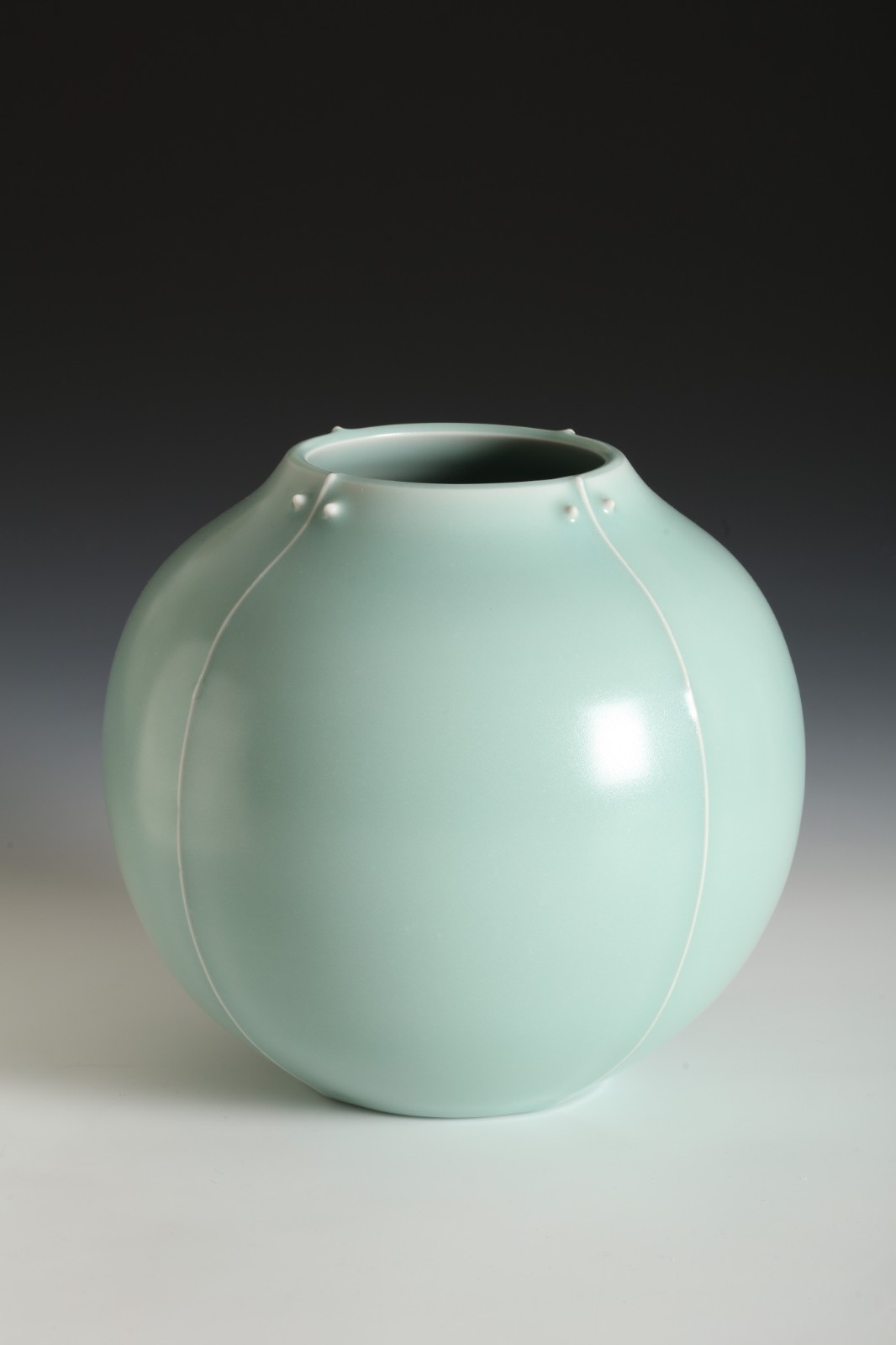 Sueharu Fukami, Vase, ca. 1980. Porcelain with seihakuji glaze, 8x83-4x83-4 inches, courtesy of Fou Gallery and Thomen Gallery.JPG