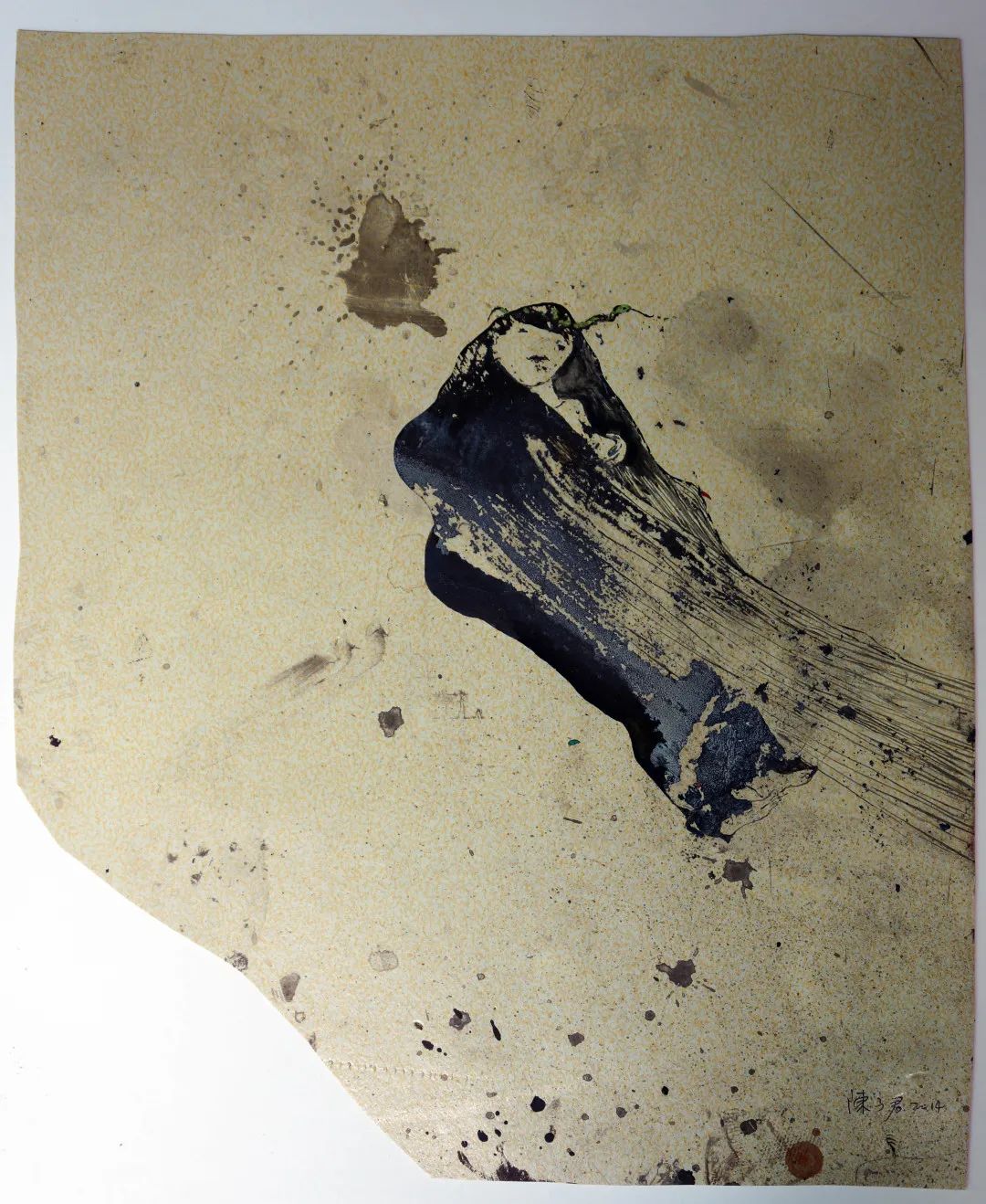 陳子君，“精靈”系列《長(zhǎng)發(fā)及腰過六年》，地板膠繪畫，2014.jpg