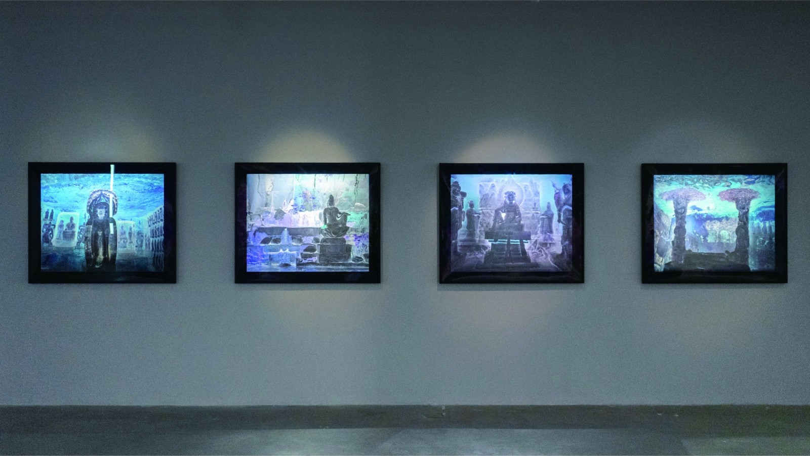 Exhibition View of ENVISAGE：THE PHOTOGRAPHY OF SHI MINFENG 01.jpg