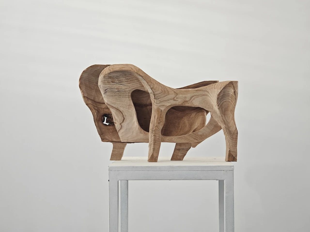 Li Zhan, Body, 10x50x33cm, camphor wood, 2022.jpeg