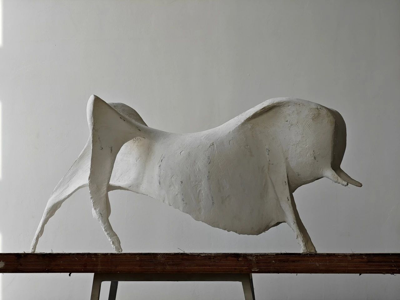 Li Zhan, Si (Female Rhinoceros), 28x94x43cm, plaster, iron wire, plaster gauze, 2024.jpeg