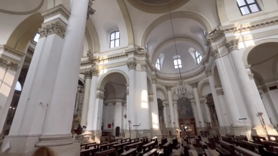 5 The Interior of the Church of Santa Veneranda.png