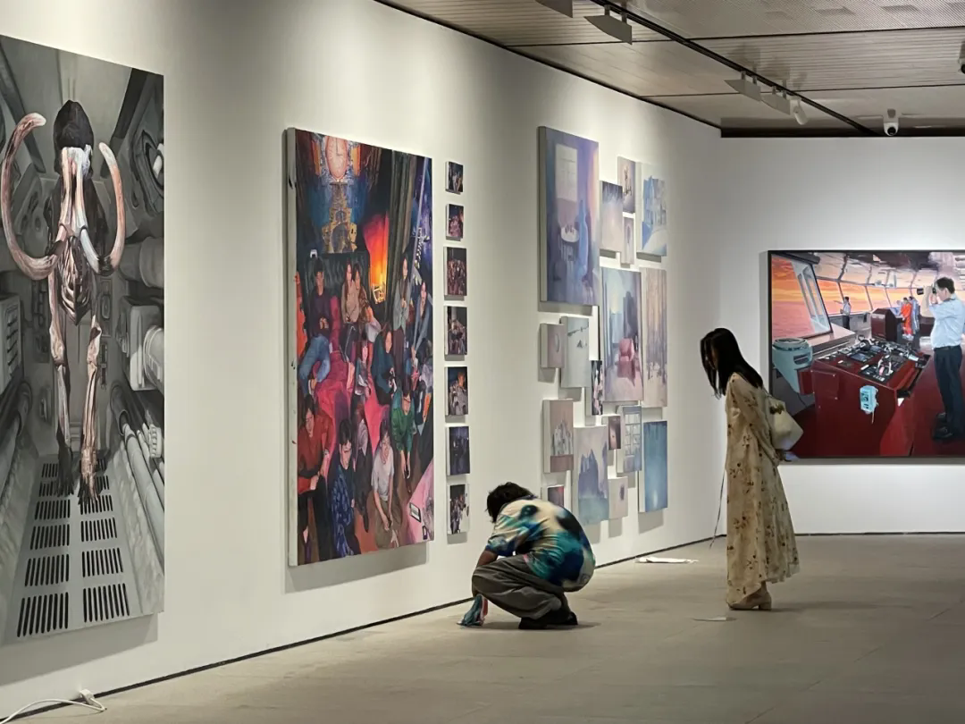 10 Exhibition View of 1001 Series.png