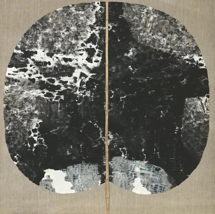 王天德《中國扇》，紙本水墨、竹，200 x 200cm，1996年.jpg